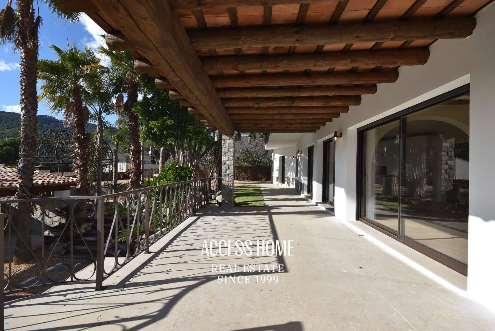 5 soverom Villa til salgs i Vilassar de Dalt med svømmebasseng garasje - € 1 560 000 (Ref: 9400221)