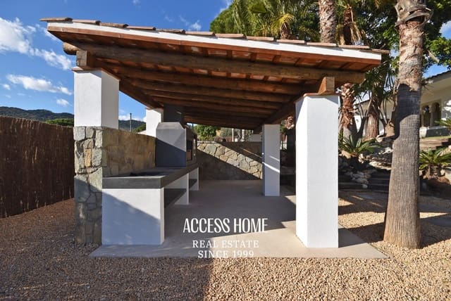 5 makuuhuone Huvila myytävänä paikassa Vilassar de Dalt mukana uima-altaan 
autotalli - 1 560 000 € (Ref: 9400221)