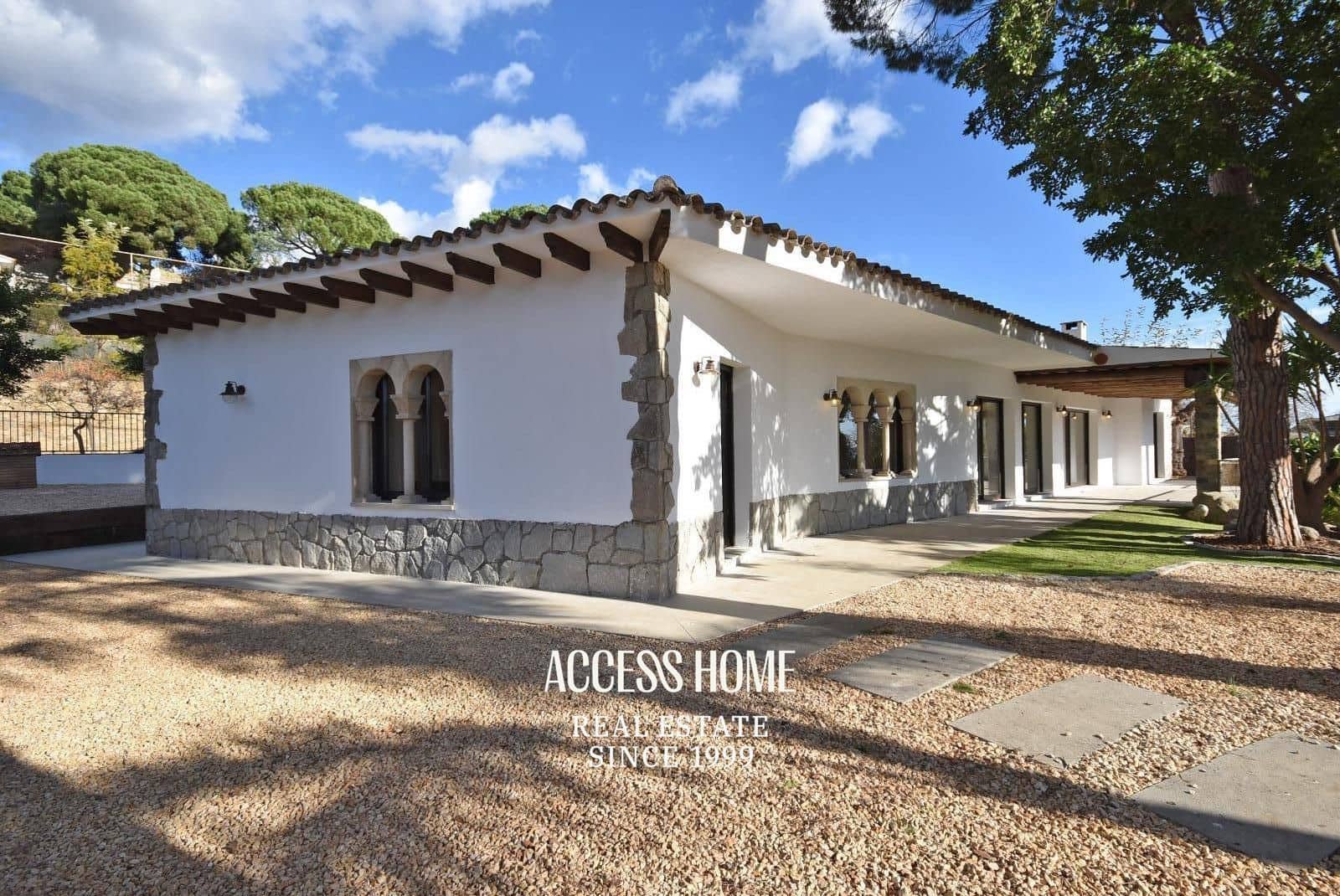 5 soverom Villa til salgs i Vilassar de Dalt med svømmebasseng garasje - € 1 560 000 (Ref: 9400221)