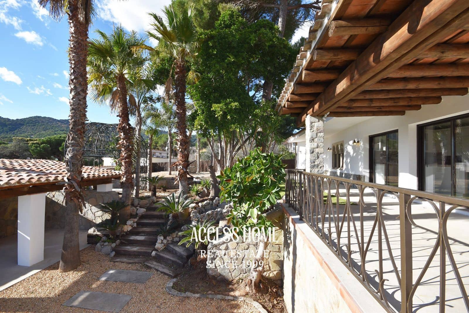 5 soverom Villa til salgs i Vilassar de Dalt med svømmebasseng garasje - € 1 560 000 (Ref: 9400221)