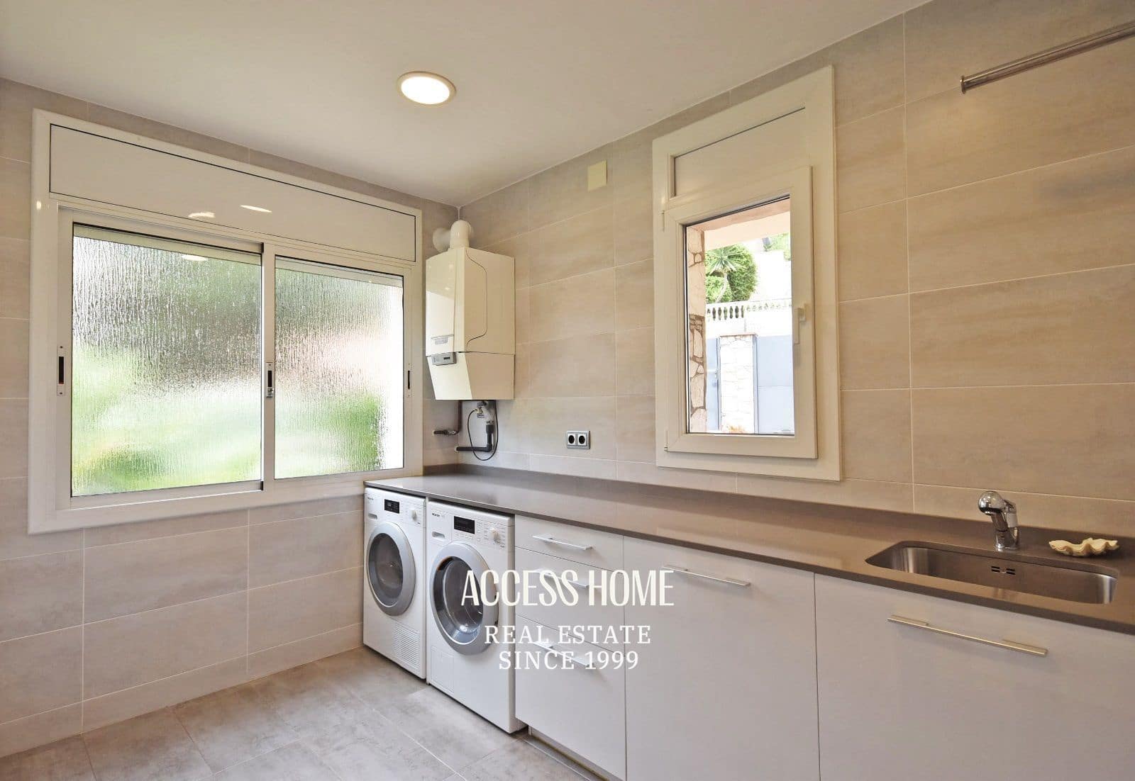 5 sovrum Villa till salu i Cabrils med pool garage - 995 000 € (Ref: 9403743)