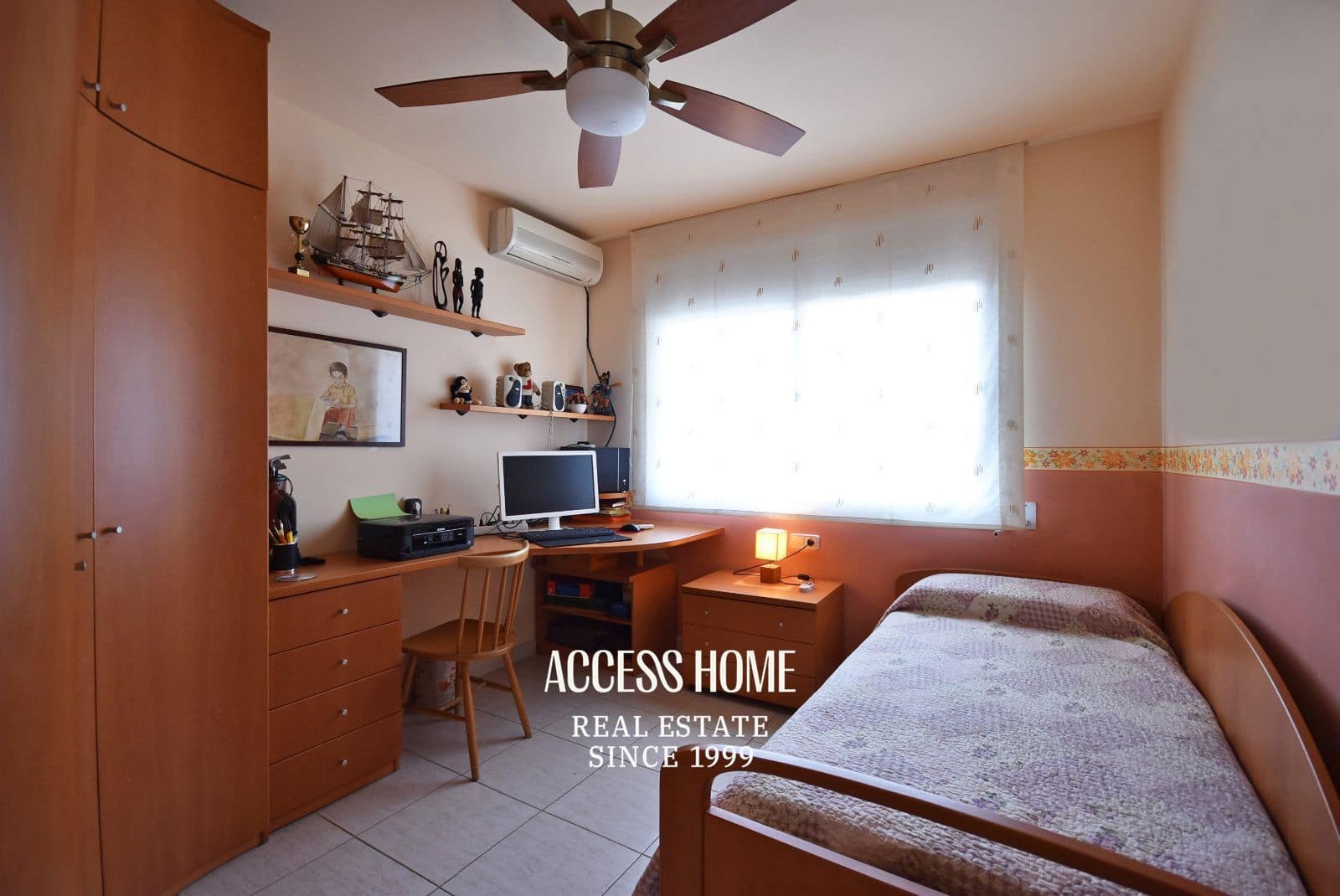 4 chambre Villa/Maison à vendre à Sant Pol de Mar avec piscine garage - 795 000 € (Ref: 9413013)