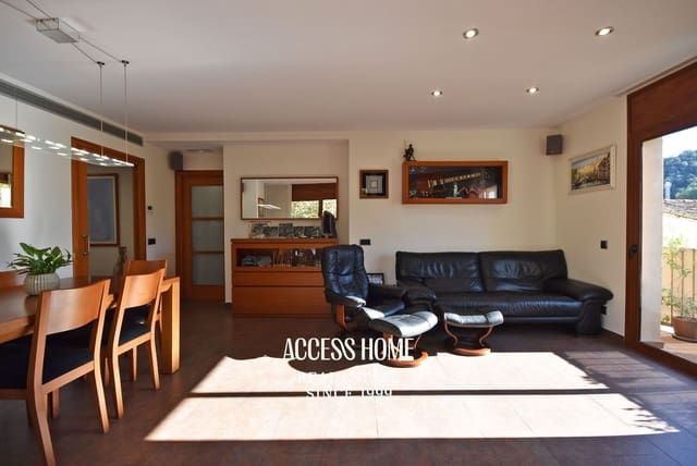 4 bedroom Flat for sale in Arenys de Munt - € 410,000 (Ref: 9413235)