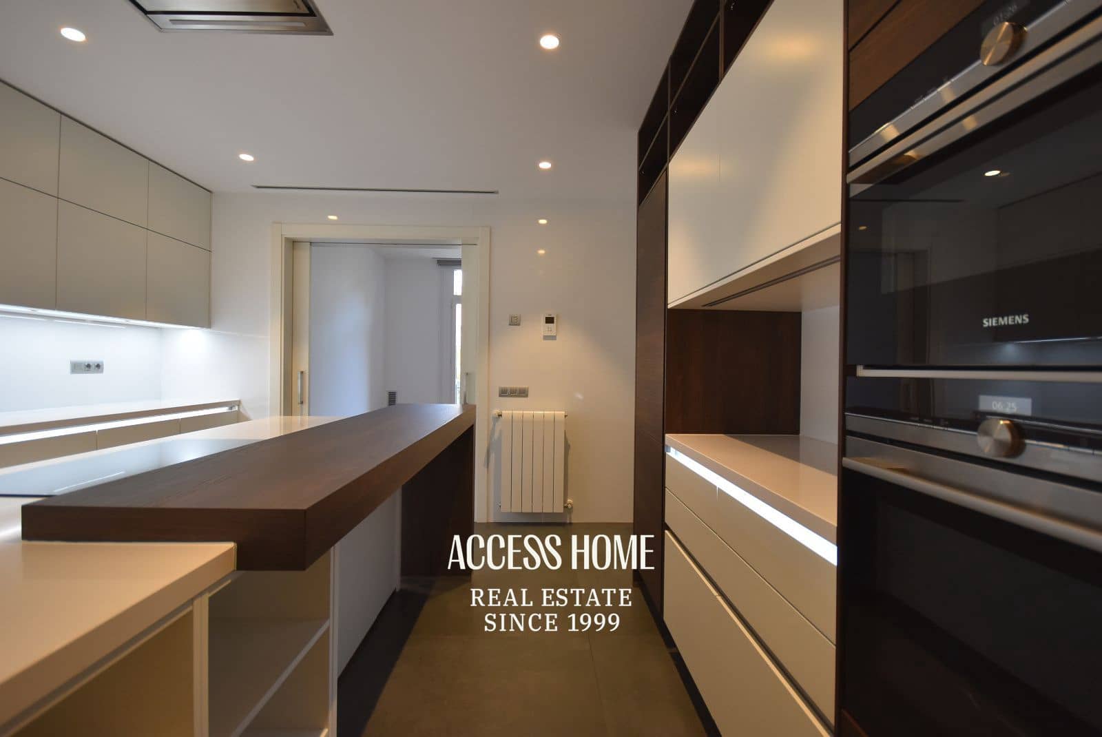 4 bedroom Flat for rent in Barcelona city - € 8,000 (Ref: 9431675)