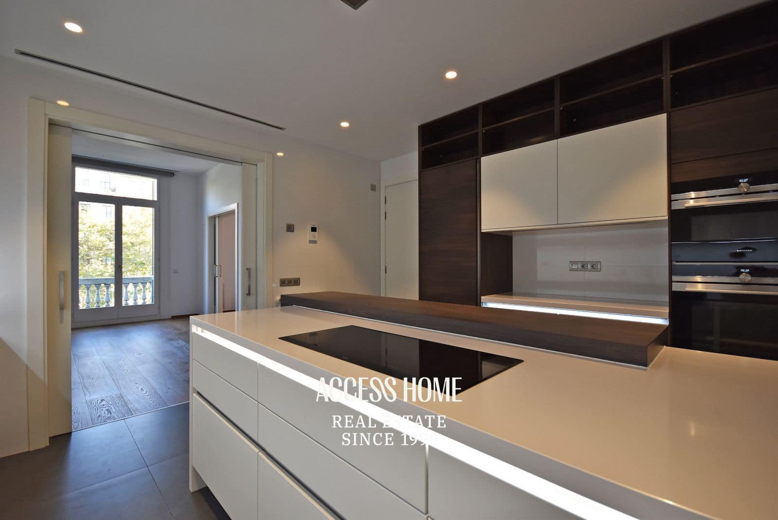 4 bedroom Flat for rent in Barcelona city - € 8,000 (Ref: 9431675)