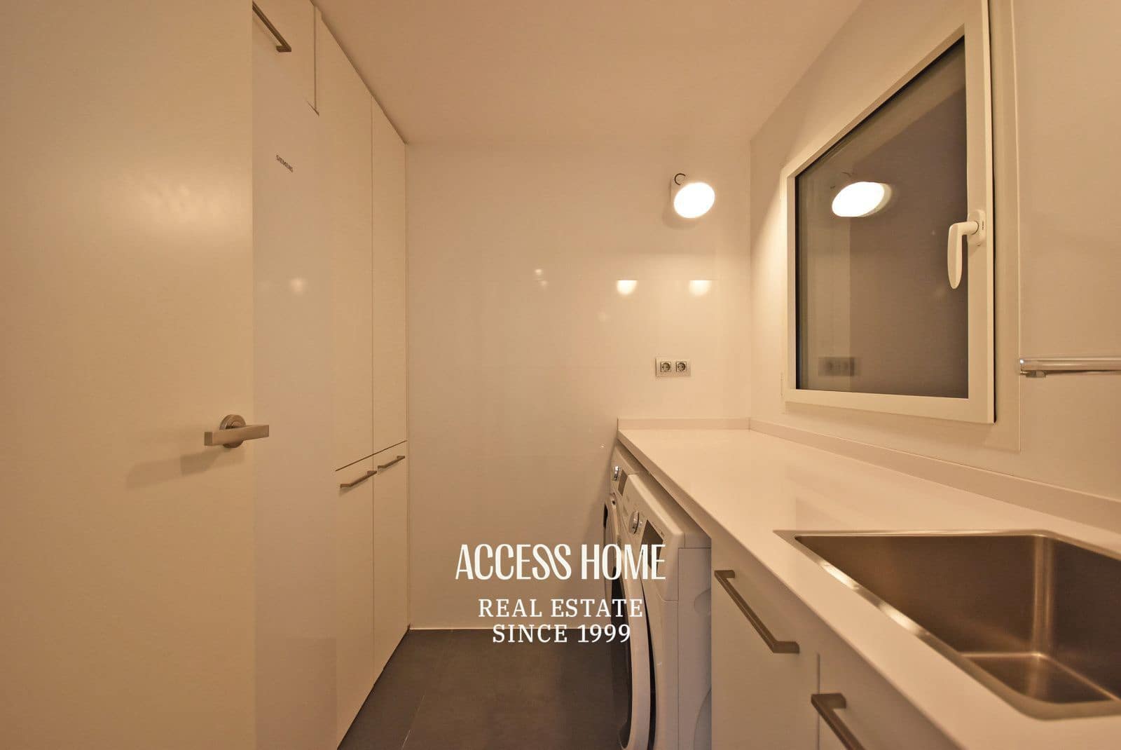 4 bedroom Flat for rent in Barcelona city - € 8,000 (Ref: 9431675)