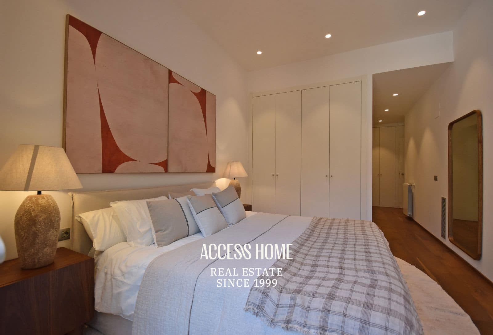 4 slaapkamer Flat te huur in Barcelona stad - € 7.500 (Ref: 9431675)