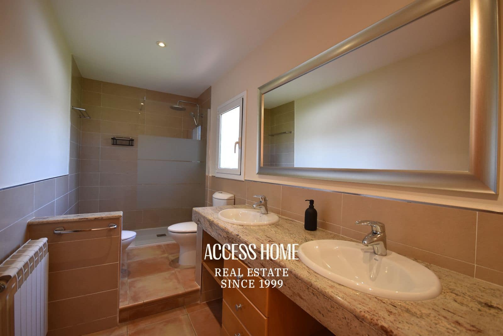 4 soveværelse Villa til salg i El Masnou med garage - € 790.000 (Ref: 9431922)