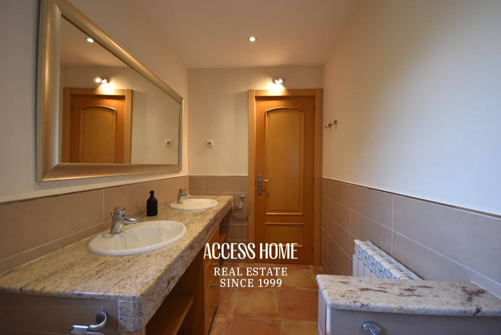 4 soveværelse Villa til salg i El Masnou med garage - € 790.000 (Ref: 9431922)