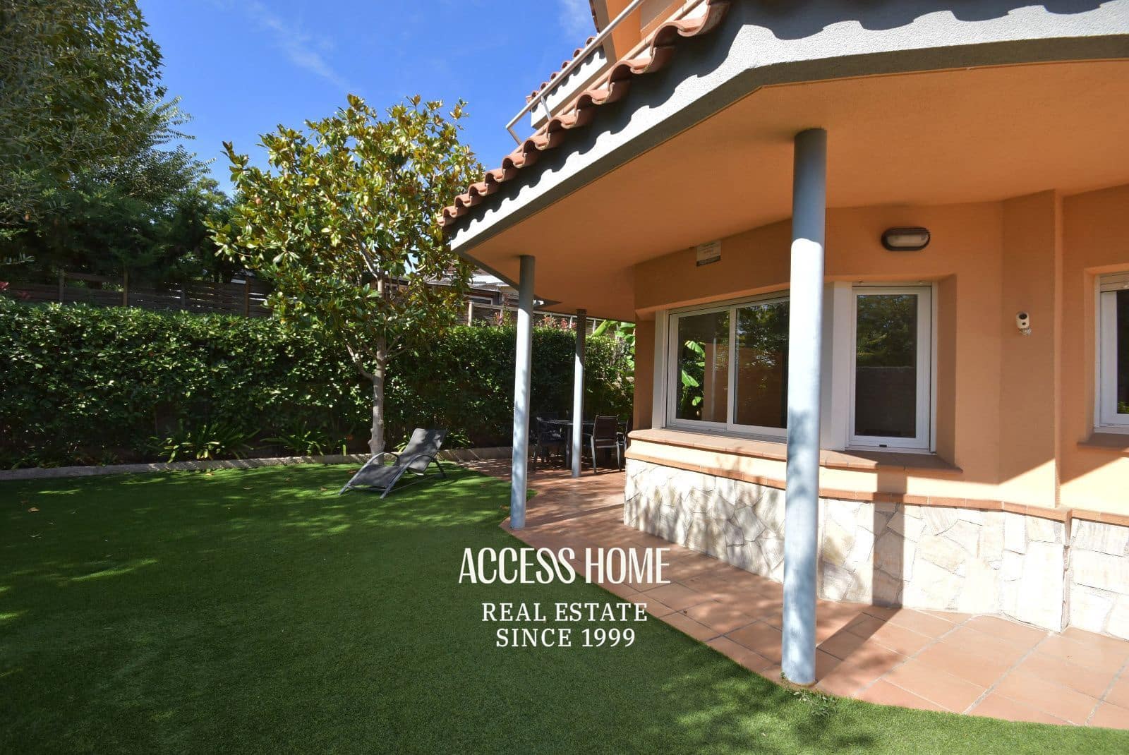 4 soveværelse Villa til salg i El Masnou med garage - € 790.000 (Ref: 9431922)