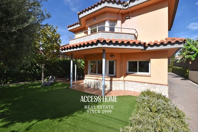 4 soverom Villa til salgs i El Masnou med garasje - € 790 000 (Ref: 9431922)