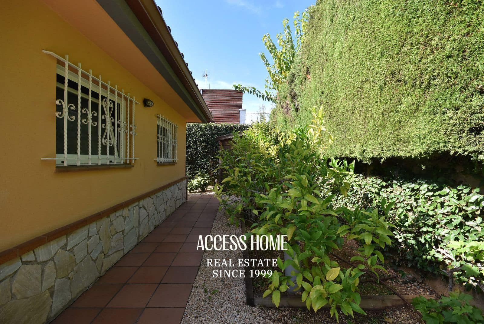 4 soveværelse Villa til salg i El Masnou med garage - € 790.000 (Ref: 9431922)