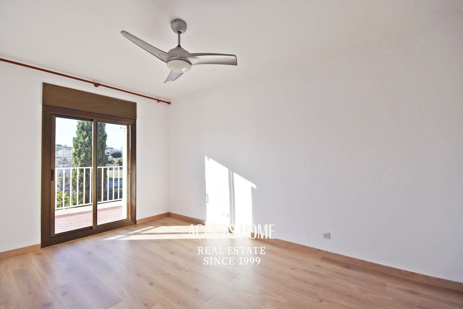 5 soveværelse Villa til leje i Alella med swimmingpool garage - € 2.800 (Ref: 9431923)