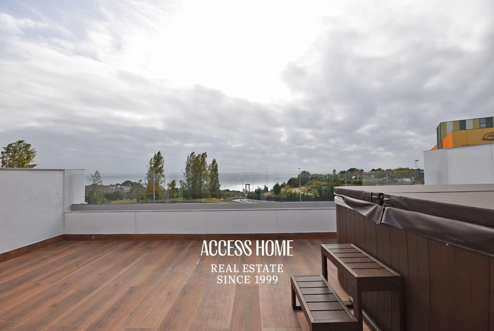 4 sovrum Hus till salu i Montgat med pool garage - 1 074 600 € (Ref: 9438762)