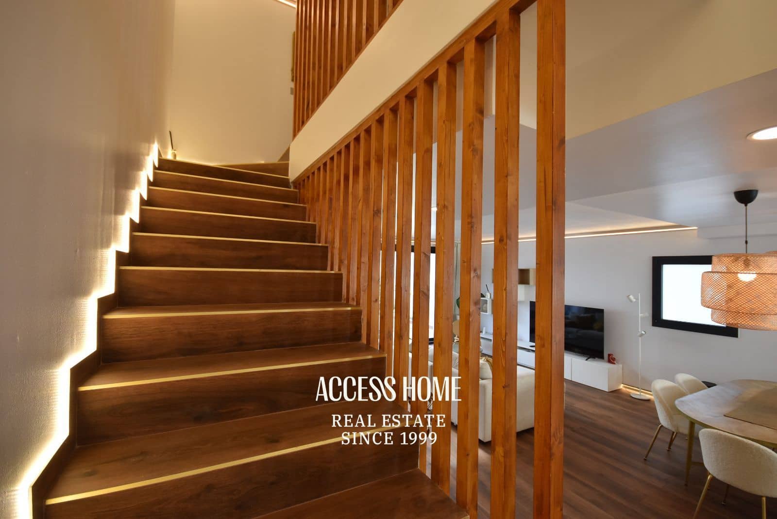 4 sypialnia Dom na sprzedaż w Montgat z basenem garażem - 1 000 350 € (Ref: 9438763)