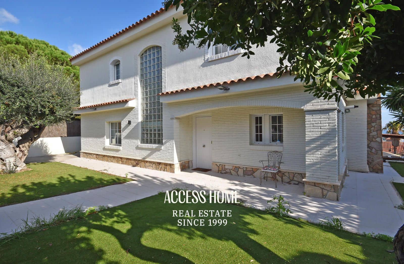 5 makuuhuone Huvila vuokrattavana paikassa Premia de Dalt mukana uima-altaan 
autotalli - 4 500 € (Ref: 9447084)