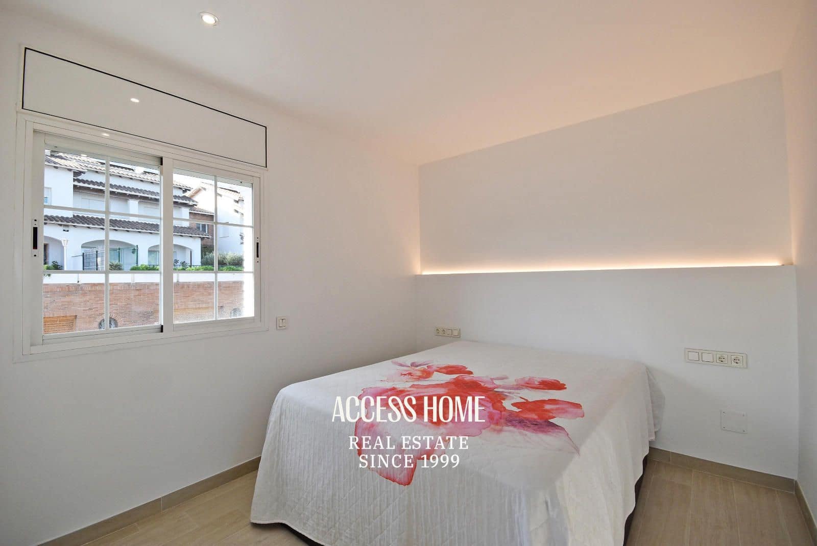 5 makuuhuone Huvila vuokrattavana paikassa Premia de Dalt mukana uima-altaan 
autotalli - 4 500 € (Ref: 9447084)