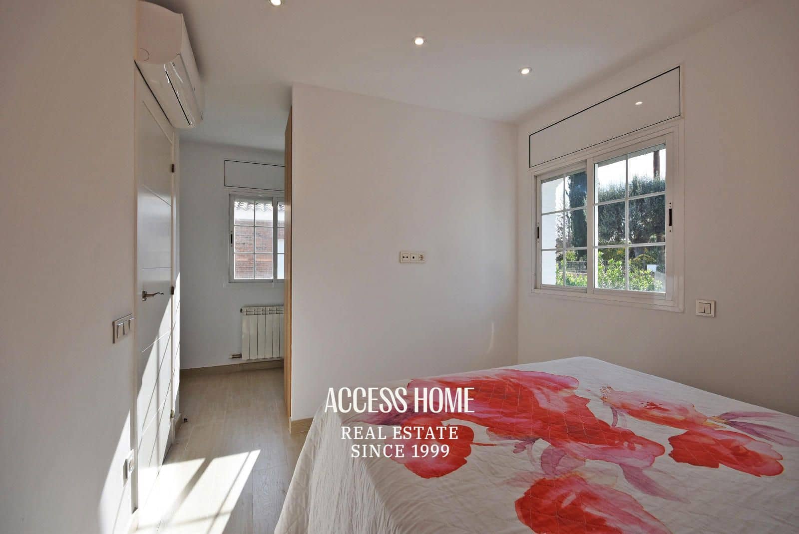 5 makuuhuone Huvila vuokrattavana paikassa Premia de Dalt mukana uima-altaan 
autotalli - 4 500 € (Ref: 9447084)