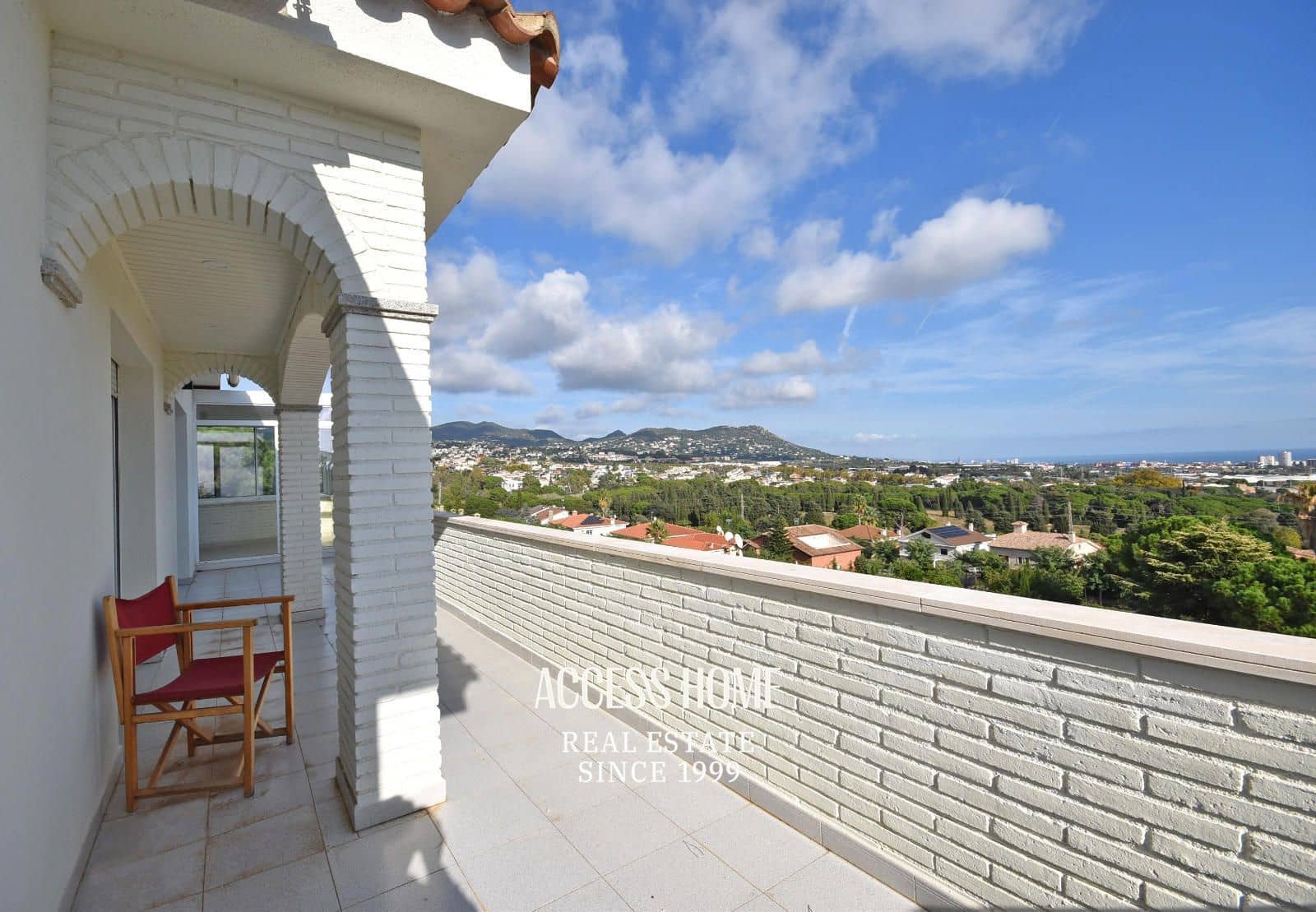 5 makuuhuone Huvila vuokrattavana paikassa Premia de Dalt mukana uima-altaan 
autotalli - 4 500 € (Ref: 9447084)