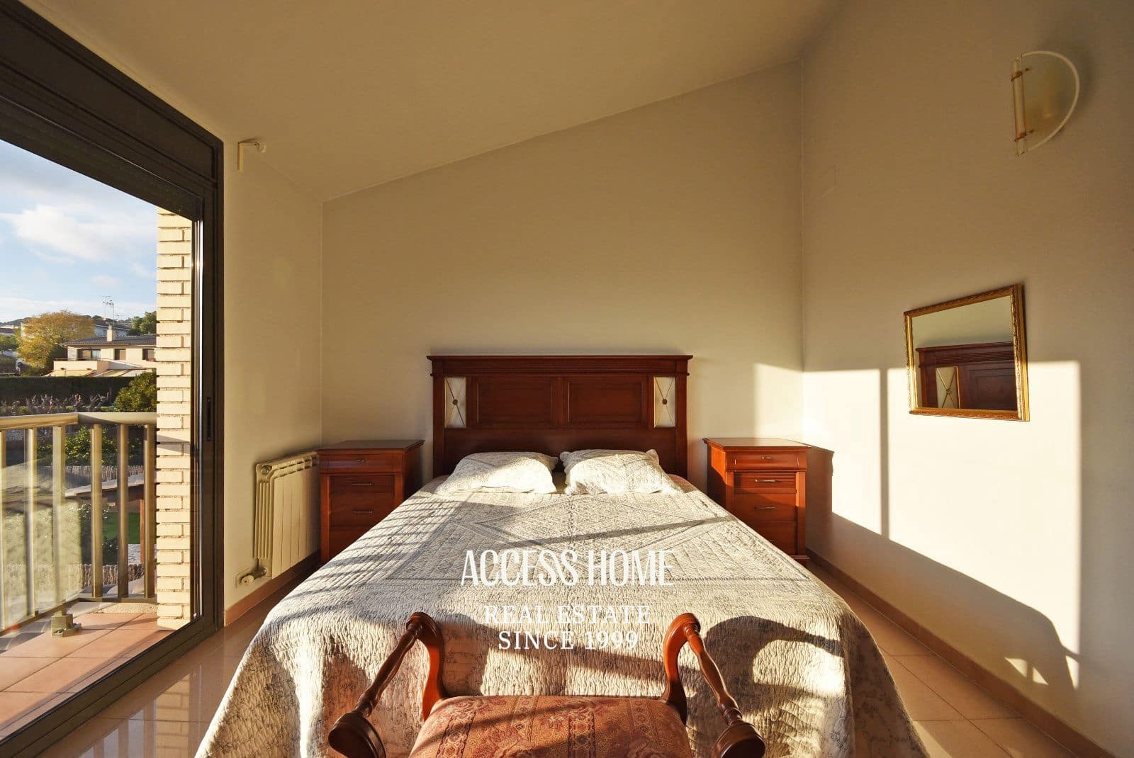 Villa/Maison de 4 chambres à louer à Sant Vicenc de Montalt avec piscine garage - 2 800 € (Ref: 9464940)