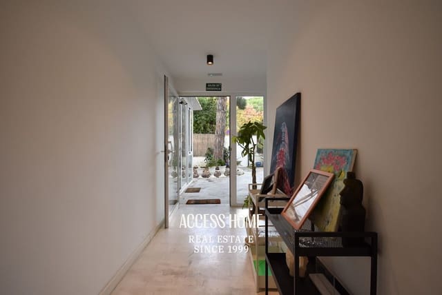 7 makuuhuone Huvila myytävänä paikassa El Masnou mukana uima-altaan 
autotalli - 1 900 000 € (Ref: 9471532)