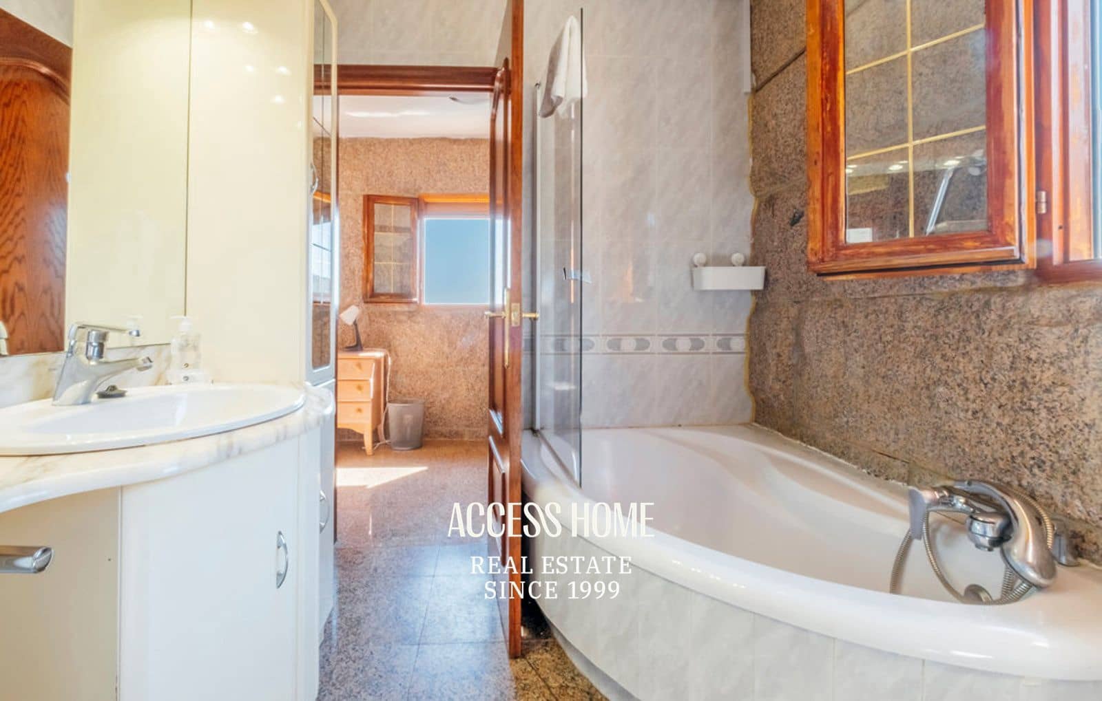 7 bedroom Villa for sale in Alella with pool garage - € 2,500,000 (Ref: 9500257)