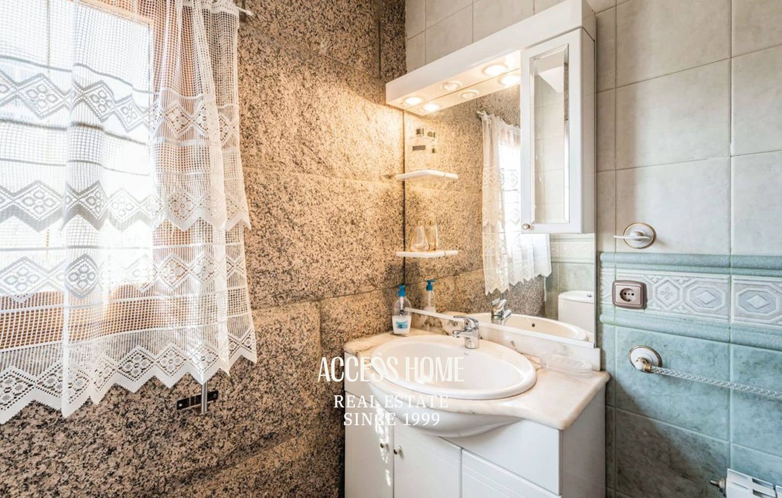 7 bedroom Villa for sale in Alella with pool garage - € 2,500,000 (Ref: 9500257)