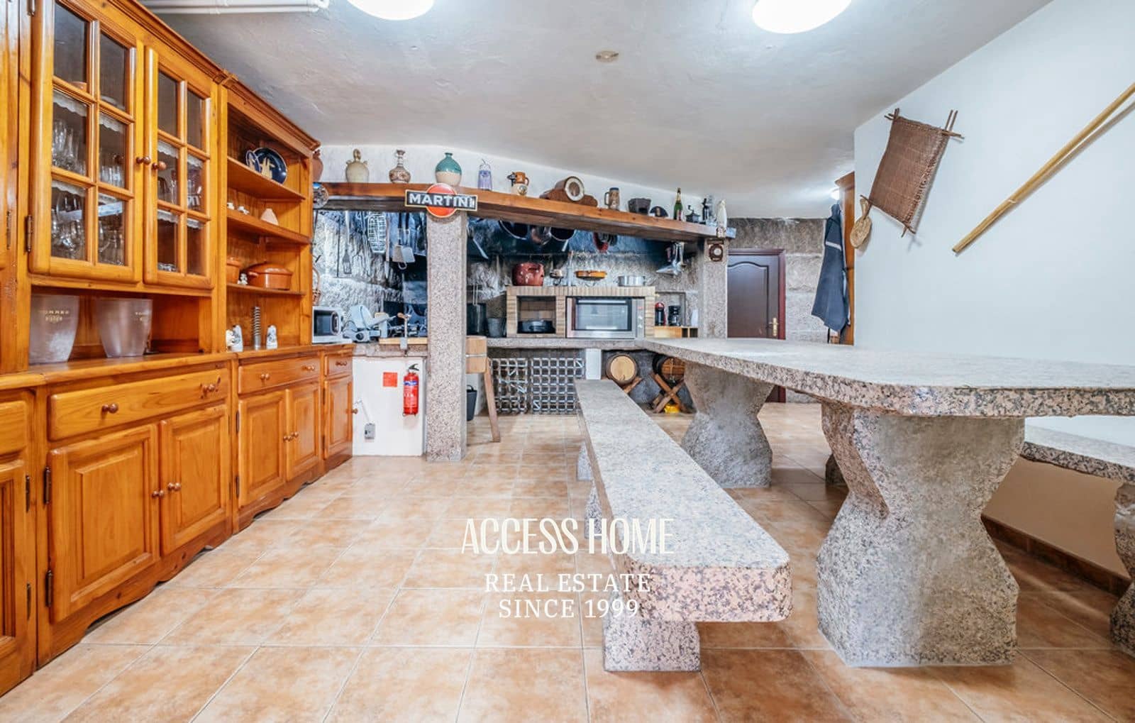 7 bedroom Villa for sale in Alella with pool garage - € 2,500,000 (Ref: 9500257)