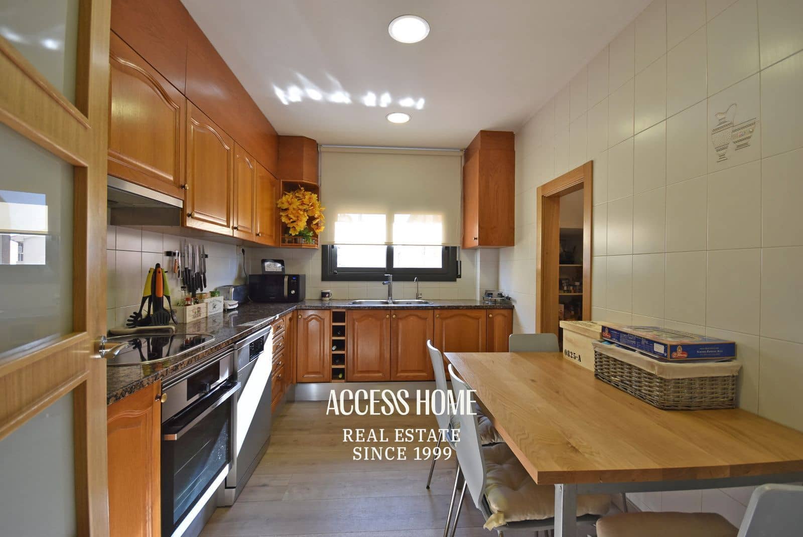 5 chambre Villa/Maison à vendre à El Masnou avec piscine garage - 895 000 € (Ref: 9503555)