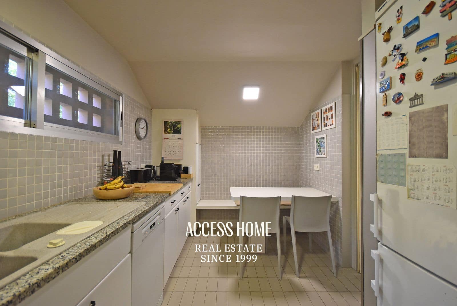 4 bedroom Villa for rent in Sant Vicenc de Montalt with pool garage - € 4,500 (Ref: 9511212)