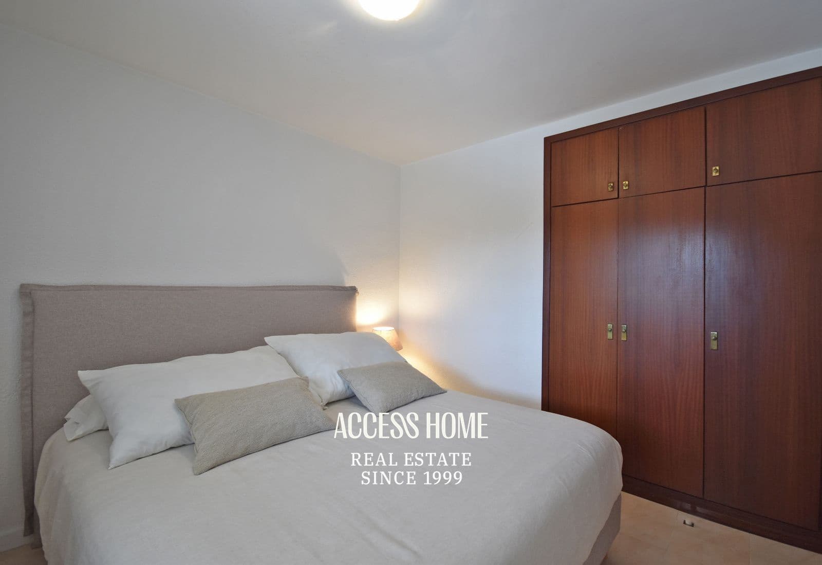 4 quarto Moradia para venda em Alella com piscina garagem - 790 000 € (Ref: 9537845)