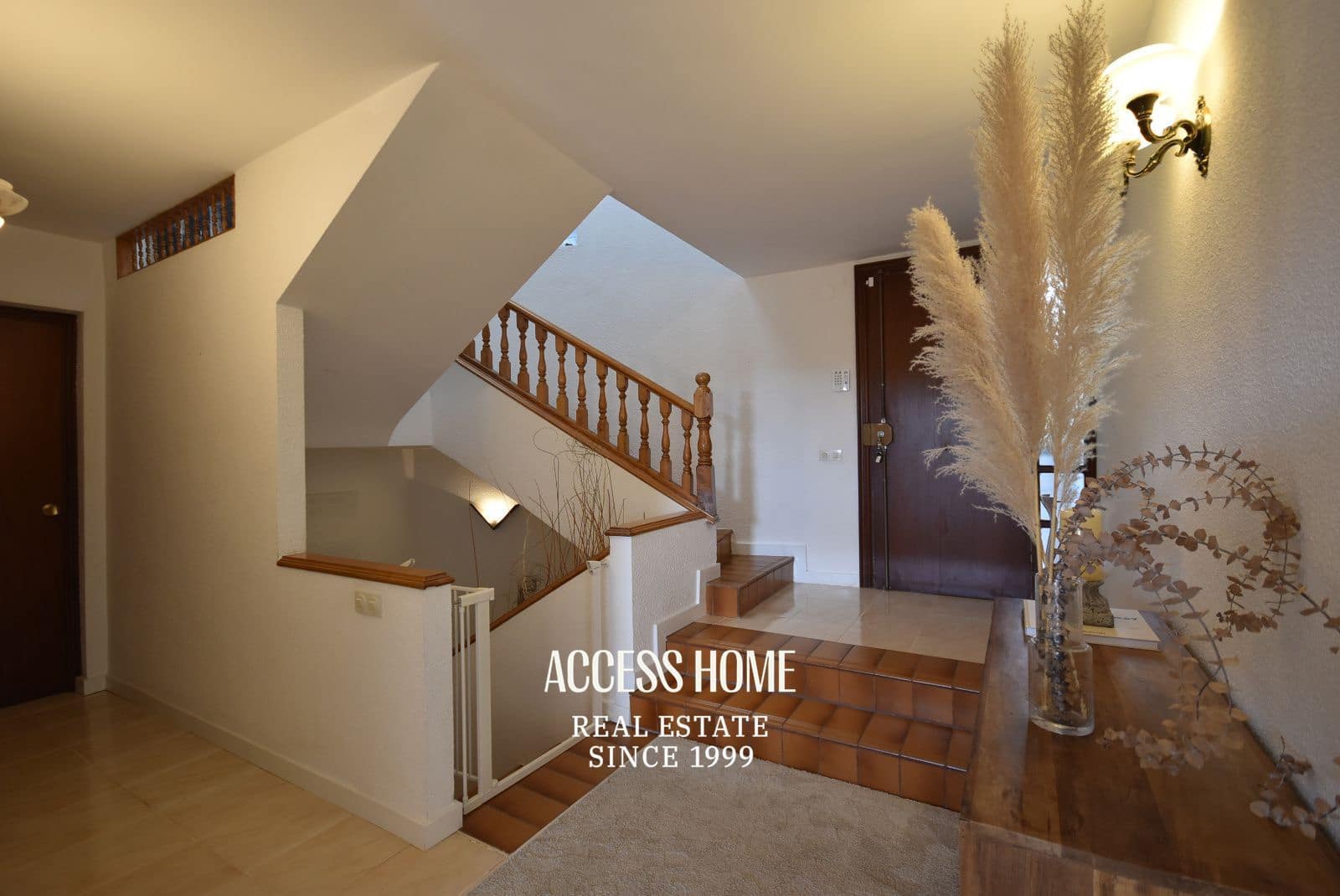 4 quarto Moradia para venda em Alella com piscina garagem - 790 000 € (Ref: 9537845)