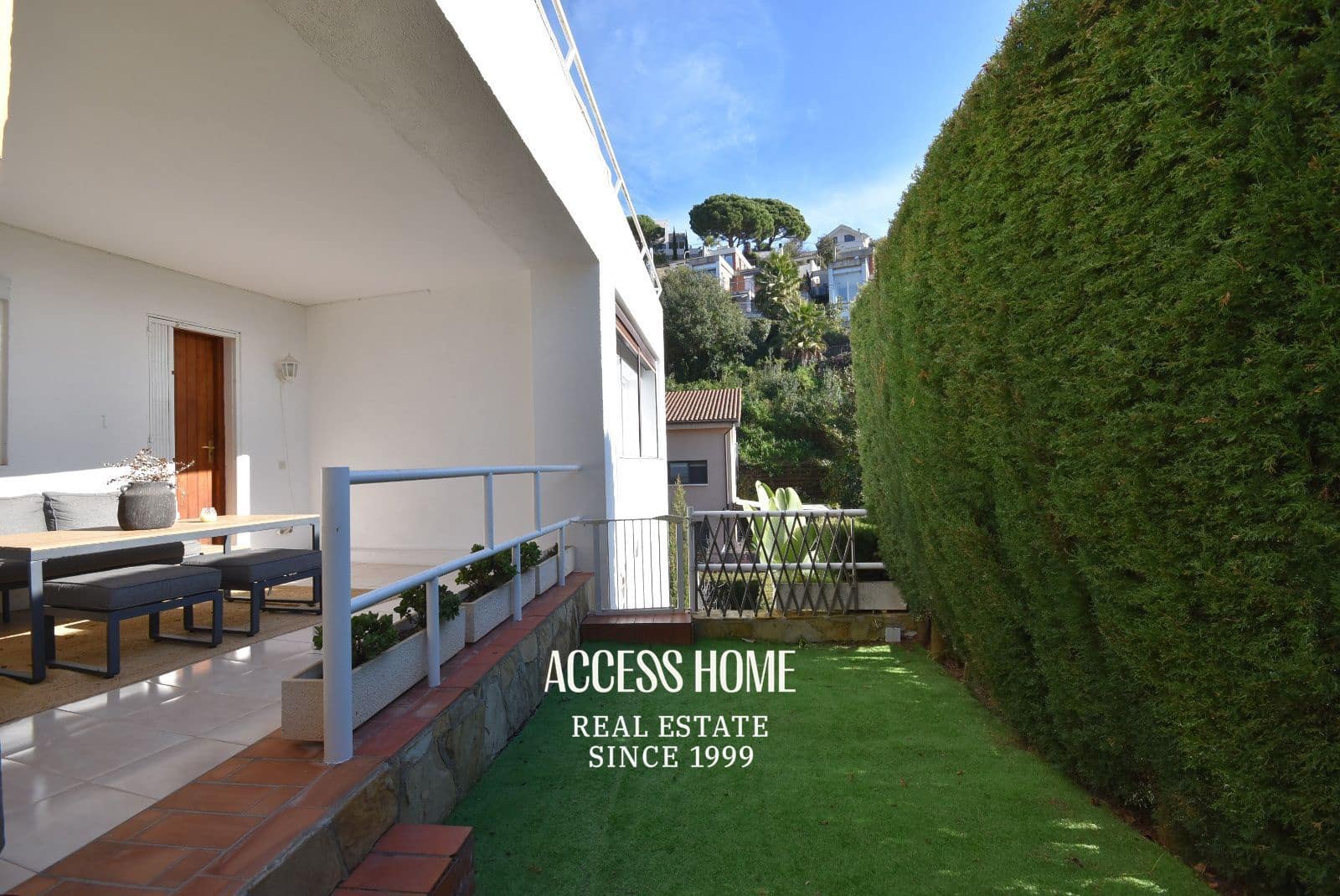 4 quarto Moradia para venda em Alella com piscina garagem - 790 000 € (Ref: 9537845)