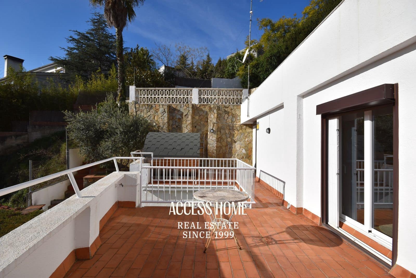 4 quarto Moradia para venda em Alella com piscina garagem - 790 000 € (Ref: 9537845)