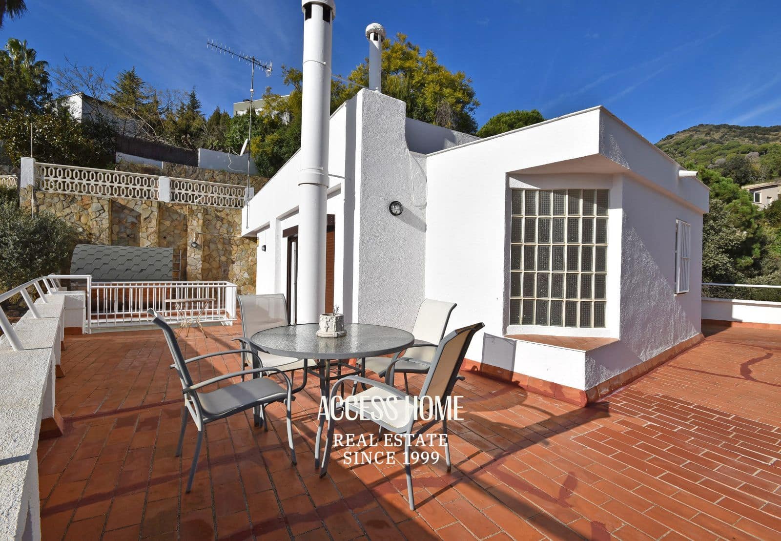 4 quarto Moradia para venda em Alella com piscina garagem - 790 000 € (Ref: 9537845)