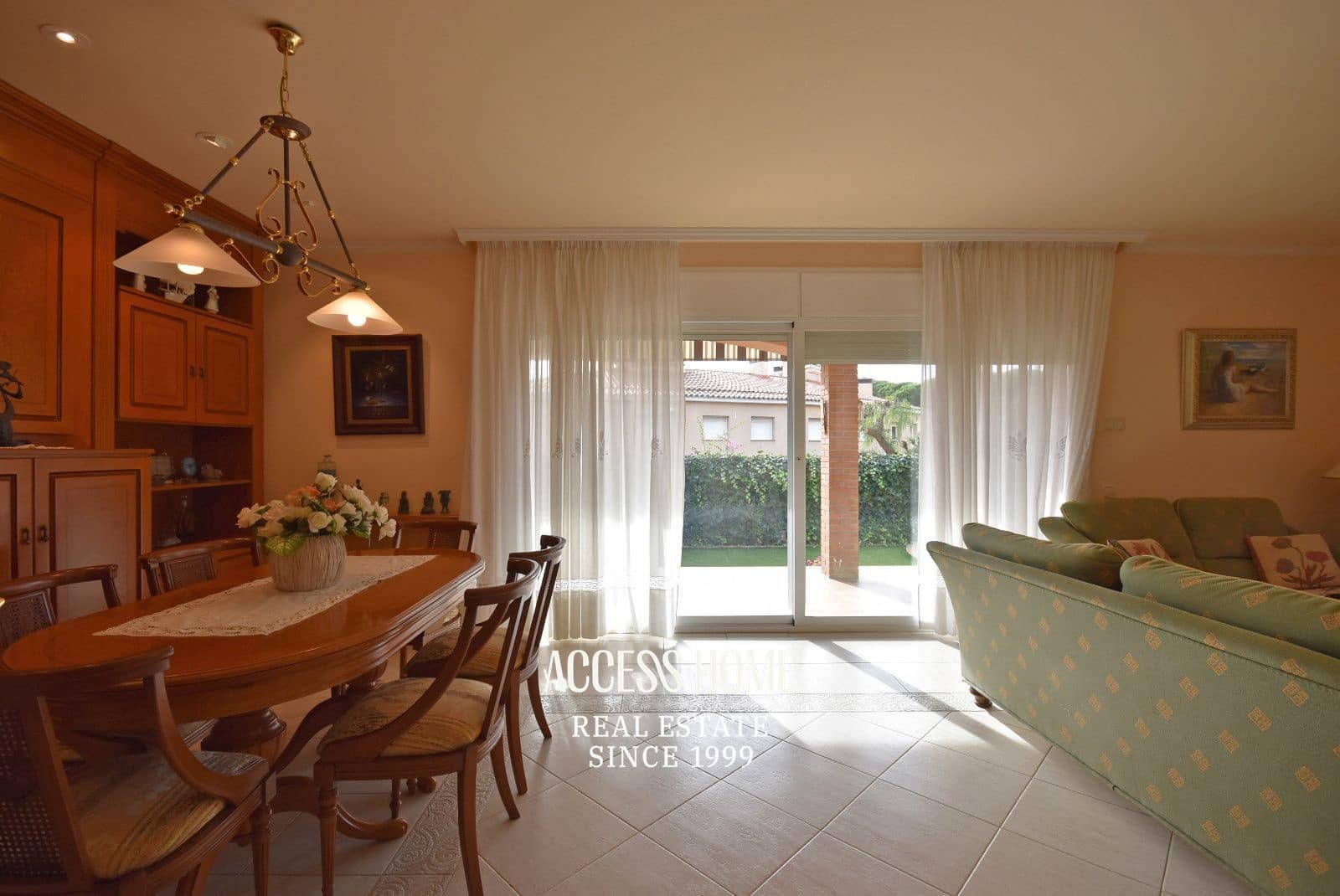4 Zimmer Villa zu verkaufen in Sant Pol de Mar mit Pool Garage - 695.000 € (Ref: 9550331)
