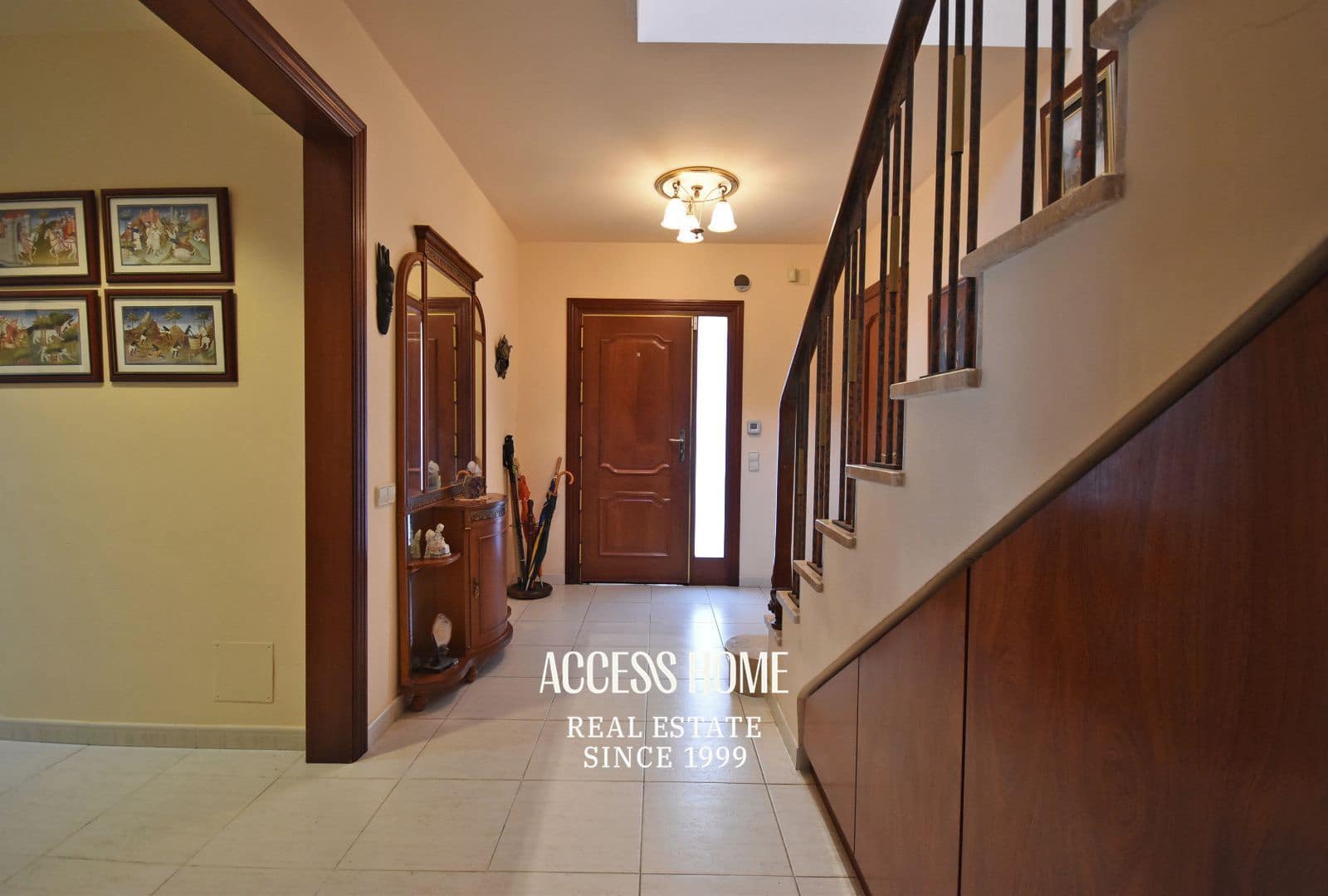 4 Zimmer Villa zu verkaufen in Sant Pol de Mar mit Pool Garage - 695.000 € (Ref: 9550331)