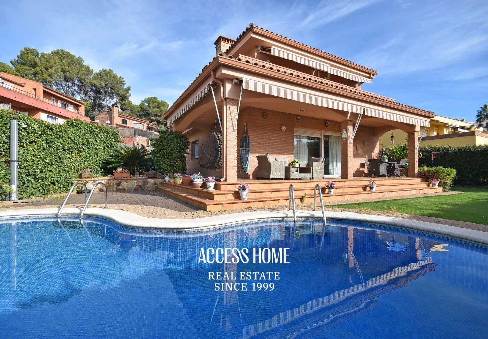 4 Zimmer Villa zu verkaufen in Sant Pol de Mar mit Pool Garage - 695.000 € (Ref: 9550331)