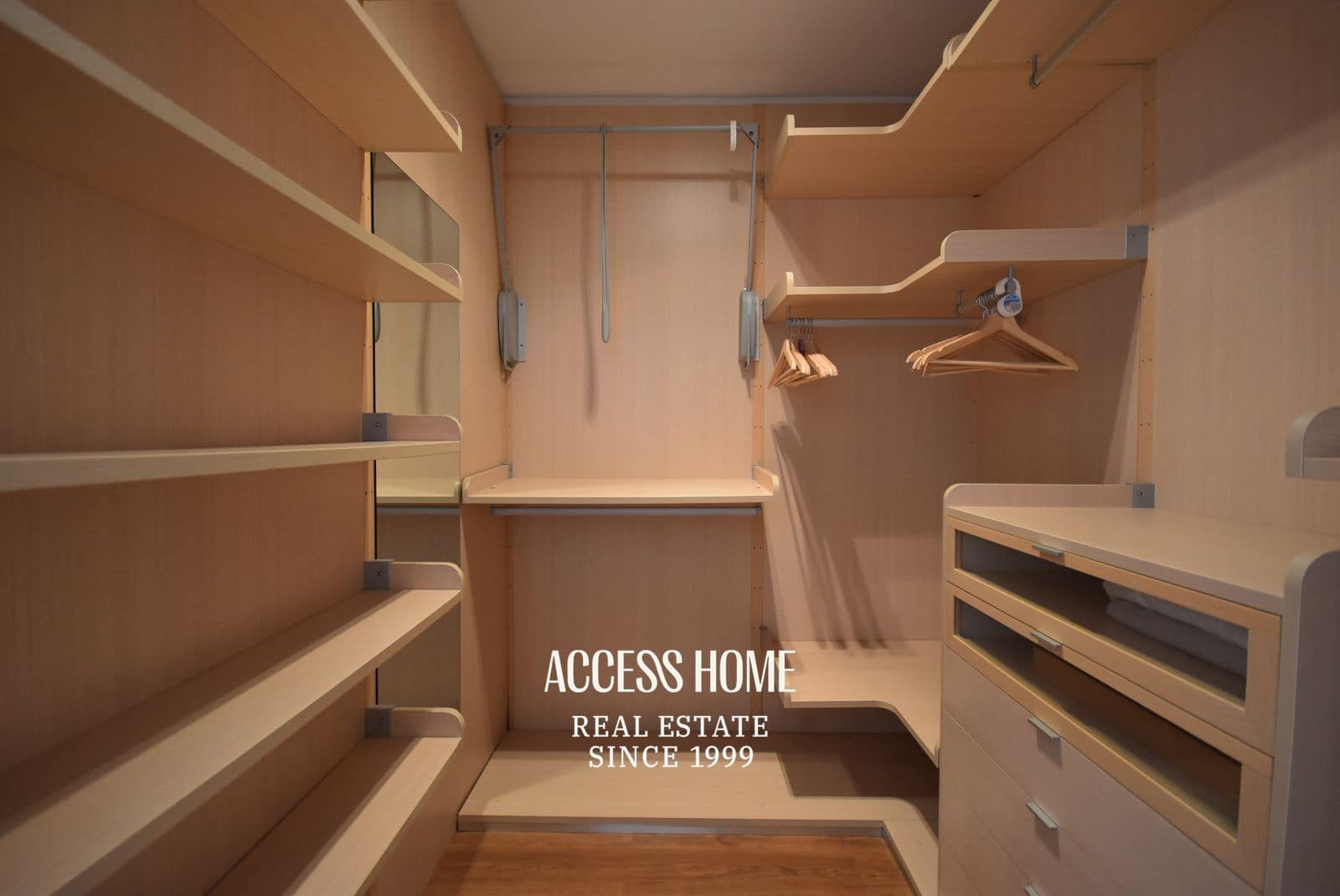 4 soveværelse Villa til salg i Alella med swimmingpool garage - € 799.000 (Ref: 9564102)