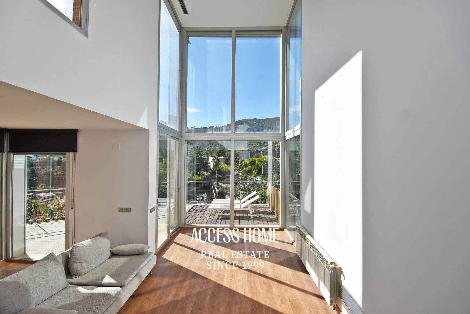 4 soveværelse Villa til salg i Alella med swimmingpool garage - € 799.000 (Ref: 9564102)