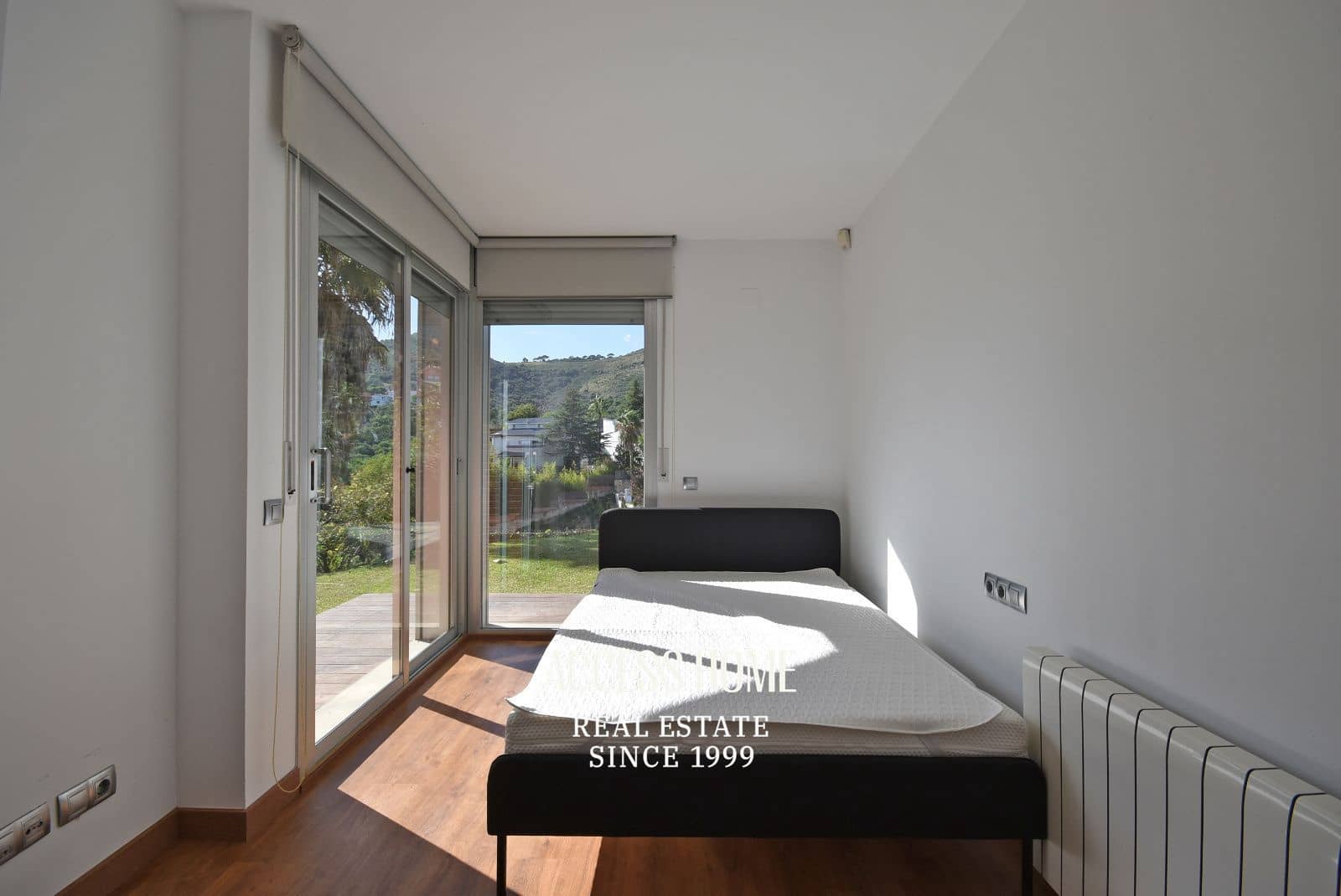 4 soveværelse Villa til salg i Alella med swimmingpool garage - € 799.000 (Ref: 9564102)