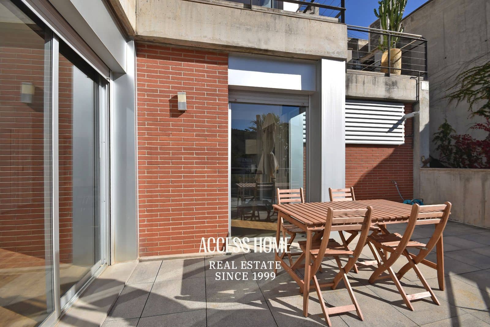 4 soveværelse Villa til salg i Alella med swimmingpool garage - € 799.000 (Ref: 9564102)