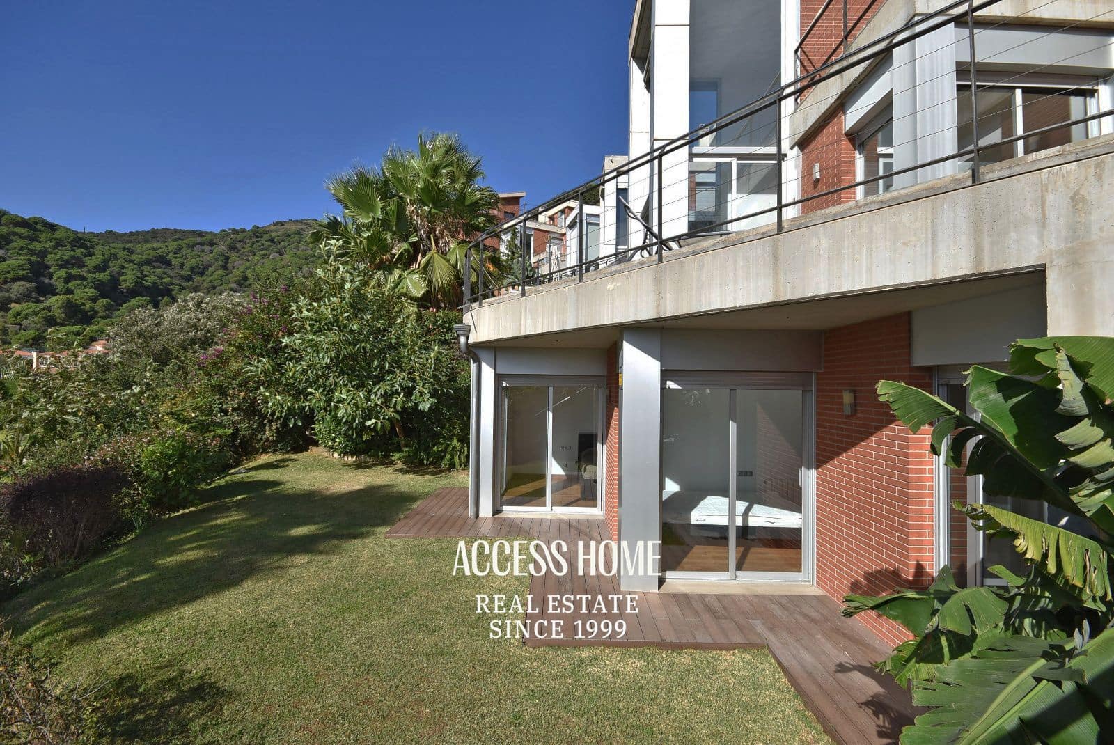 4 soveværelse Villa til salg i Alella med swimmingpool garage - € 799.000 (Ref: 9564102)