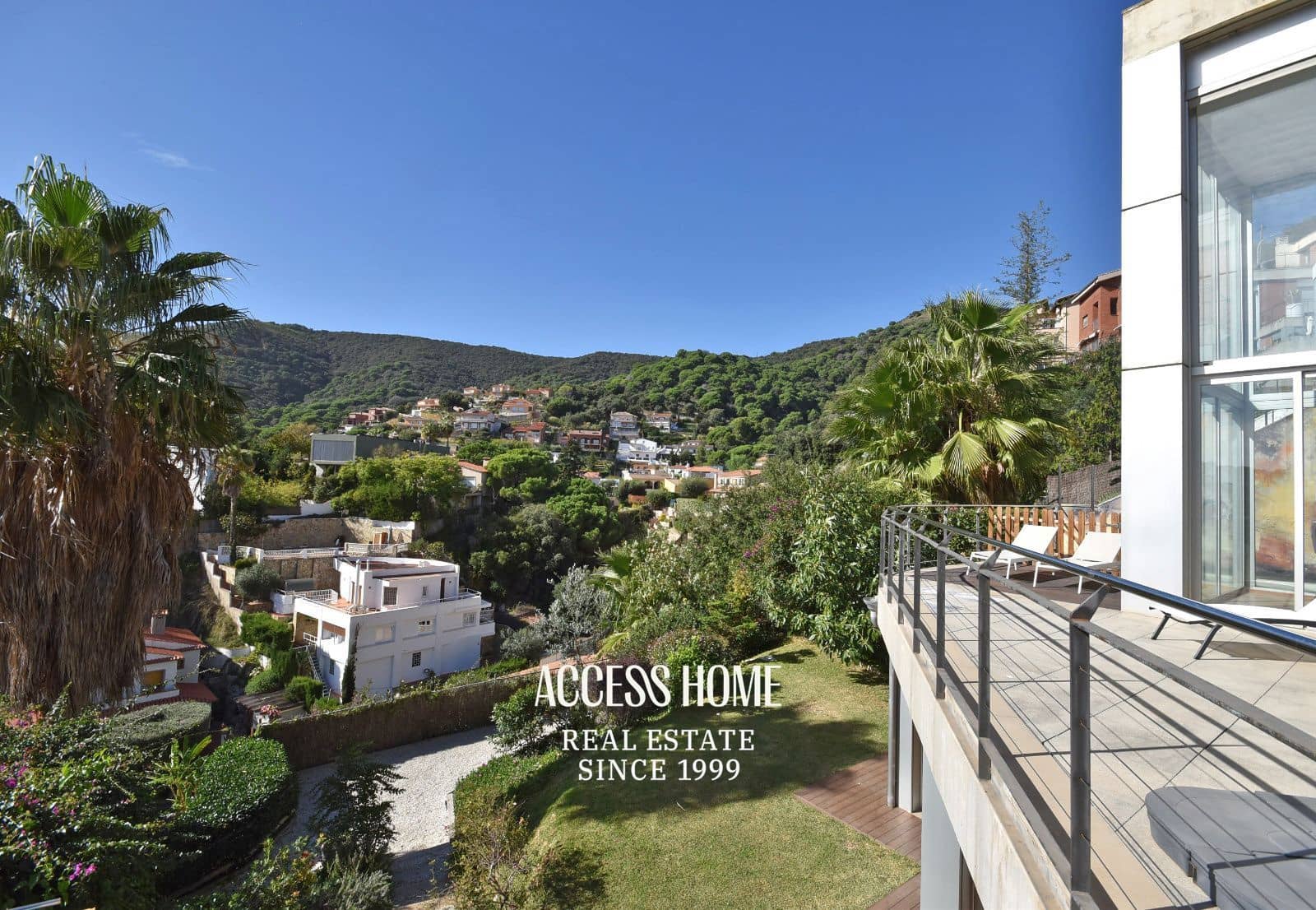 4 soveværelse Villa til salg i Alella med swimmingpool garage - € 799.000 (Ref: 9564102)