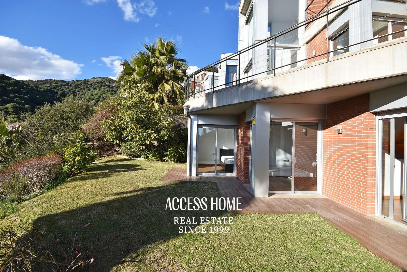 4 soveværelse Villa til salg i Alella med swimmingpool garage - € 799.000 (Ref: 9564102)