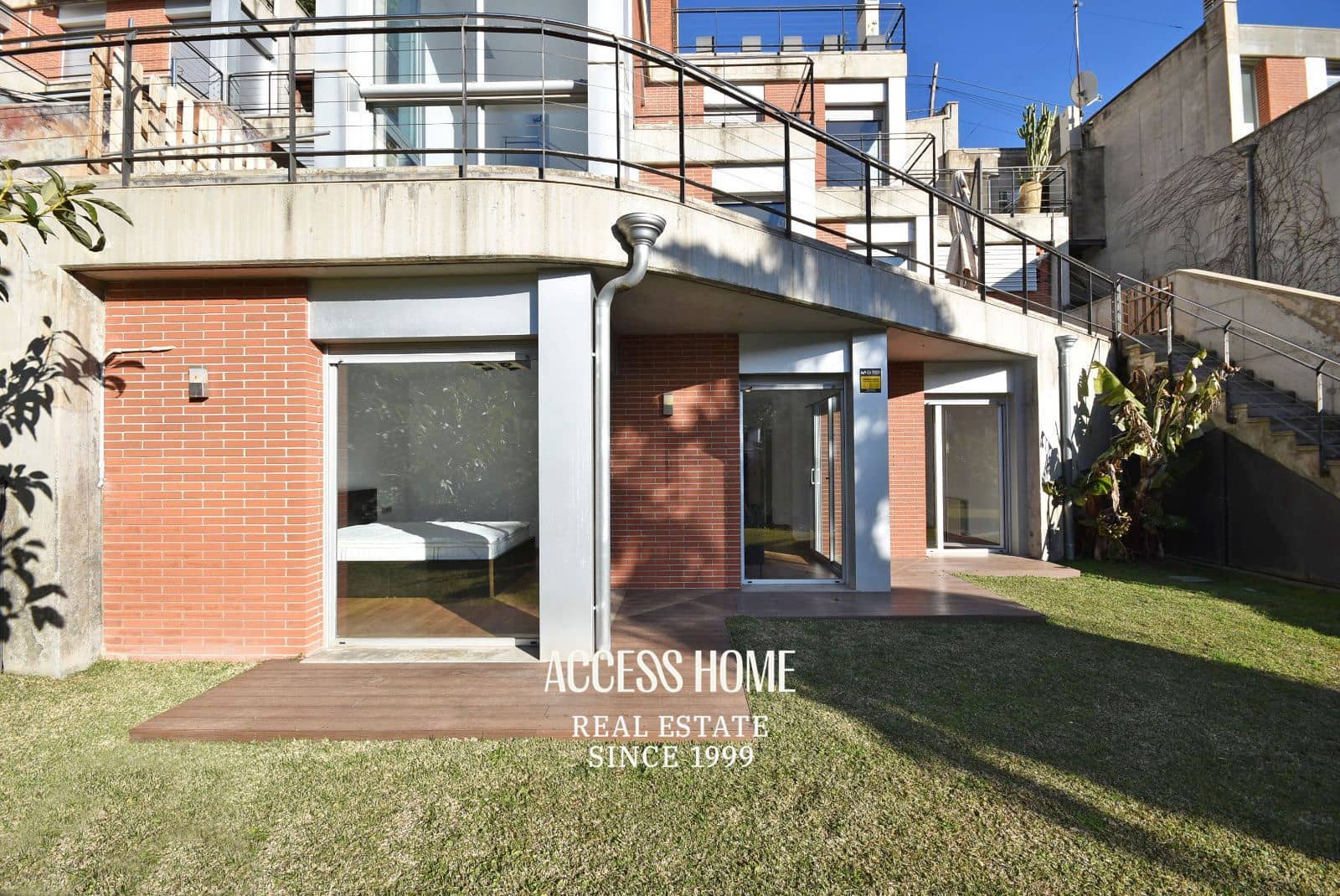 4 soveværelse Villa til salg i Alella med swimmingpool garage - € 799.000 (Ref: 9564102)