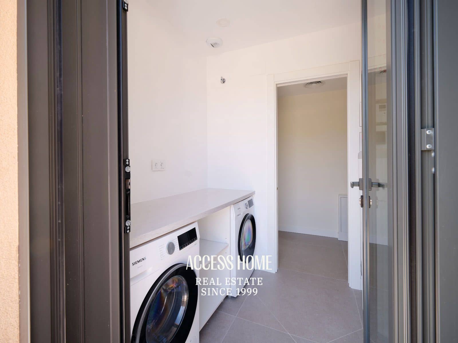 4 sovrum Villa till salu i Sant Vicenc de Montalt med pool garage - 1 550 000 € (Ref: 9566800)