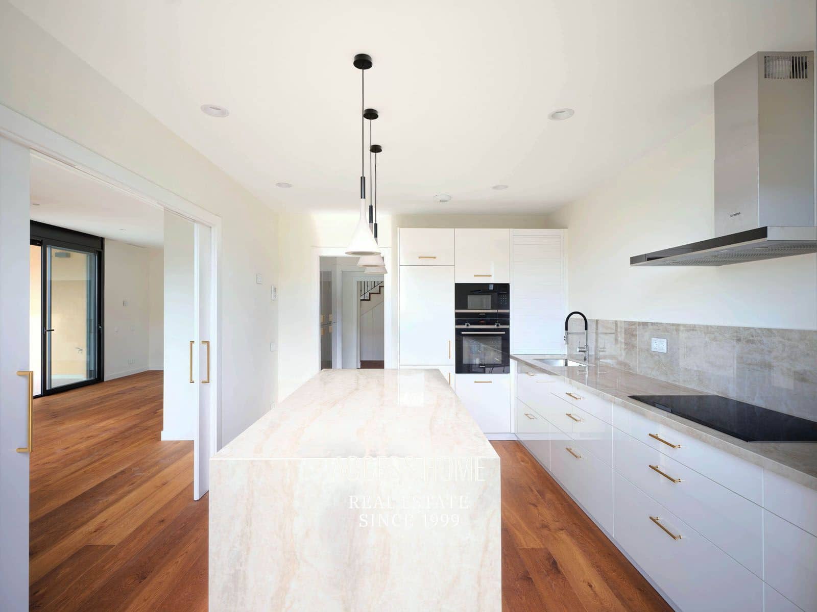 4 sovrum Villa till salu i Sant Vicenc de Montalt med pool garage - 1 550 000 € (Ref: 9566800)