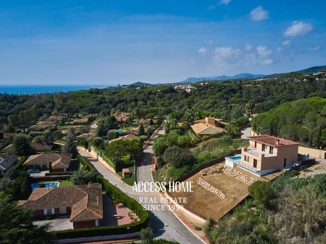 4 slaapkamer Villa te koop in Sant Vicenç de Montalt met zwembad garage - € 1.550.000 (Ref: 9566800)