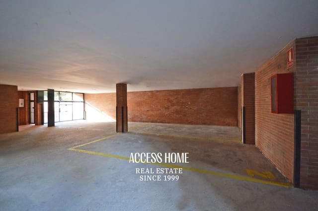 2 makuuhuone Asunto myytävänä paikassa Sant Vicenç de Montalt mukana uima-altaan 
autotalli - 445 000 € (Ref: 9573458)